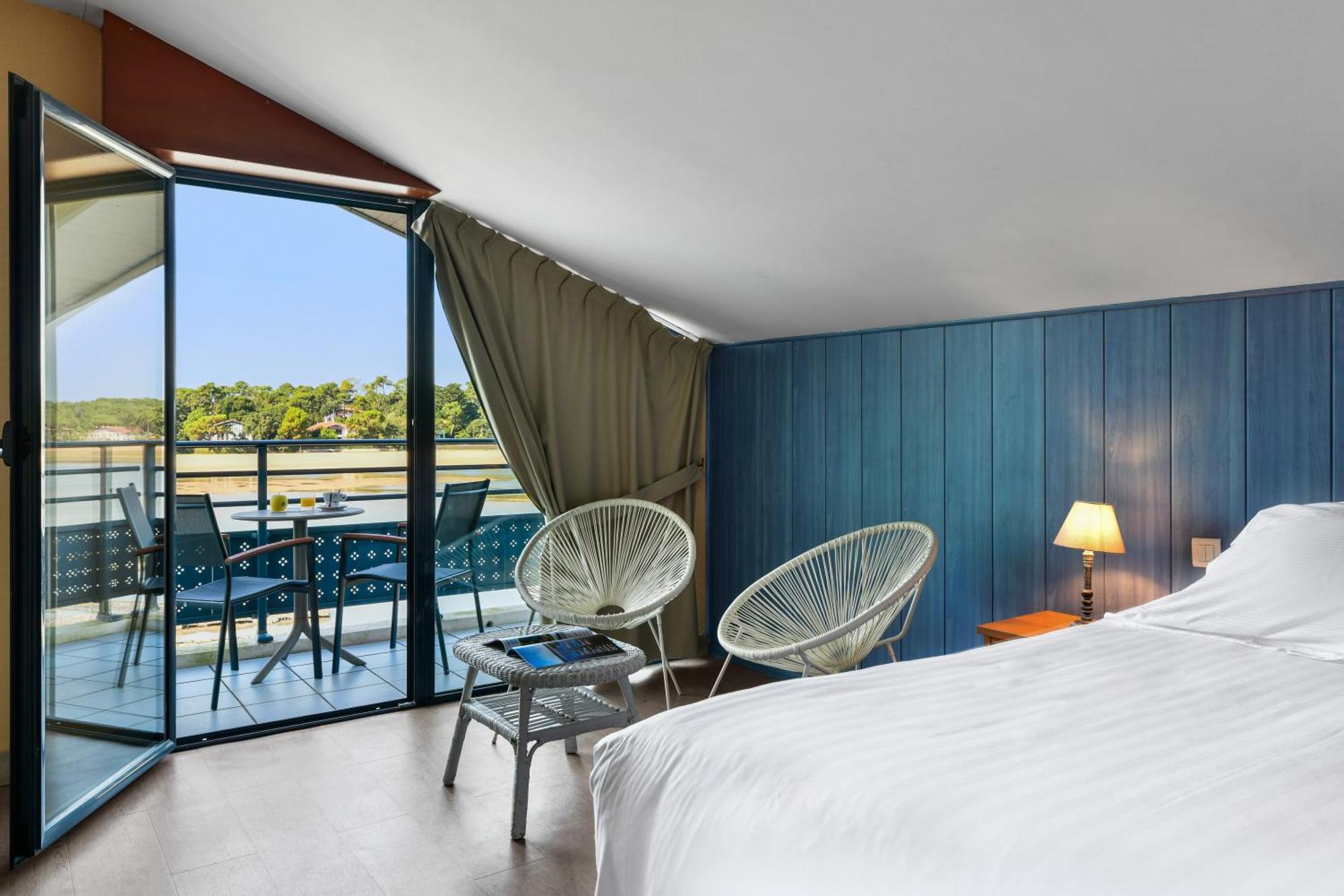 Le Pavillon Bleu Hotel 3*