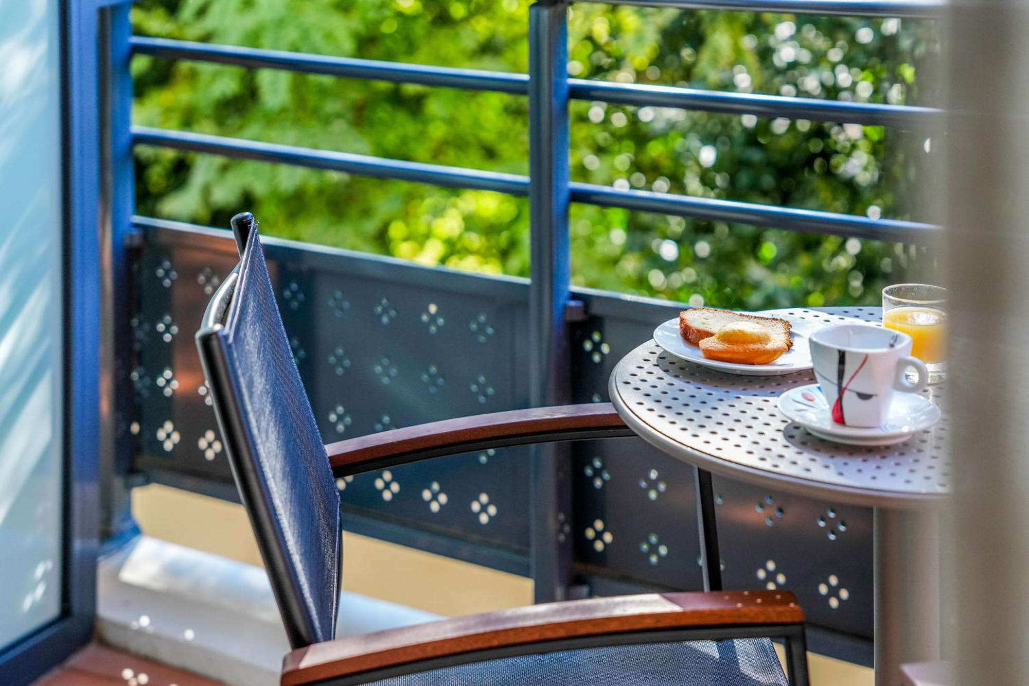 Hotel Le Pavillon Bleu 3*