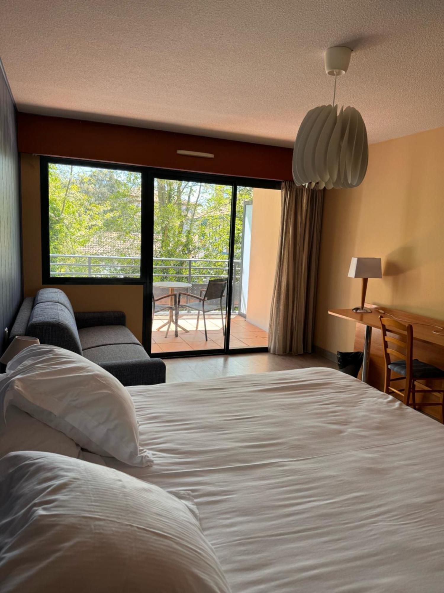 Le Pavillon Bleu 3*