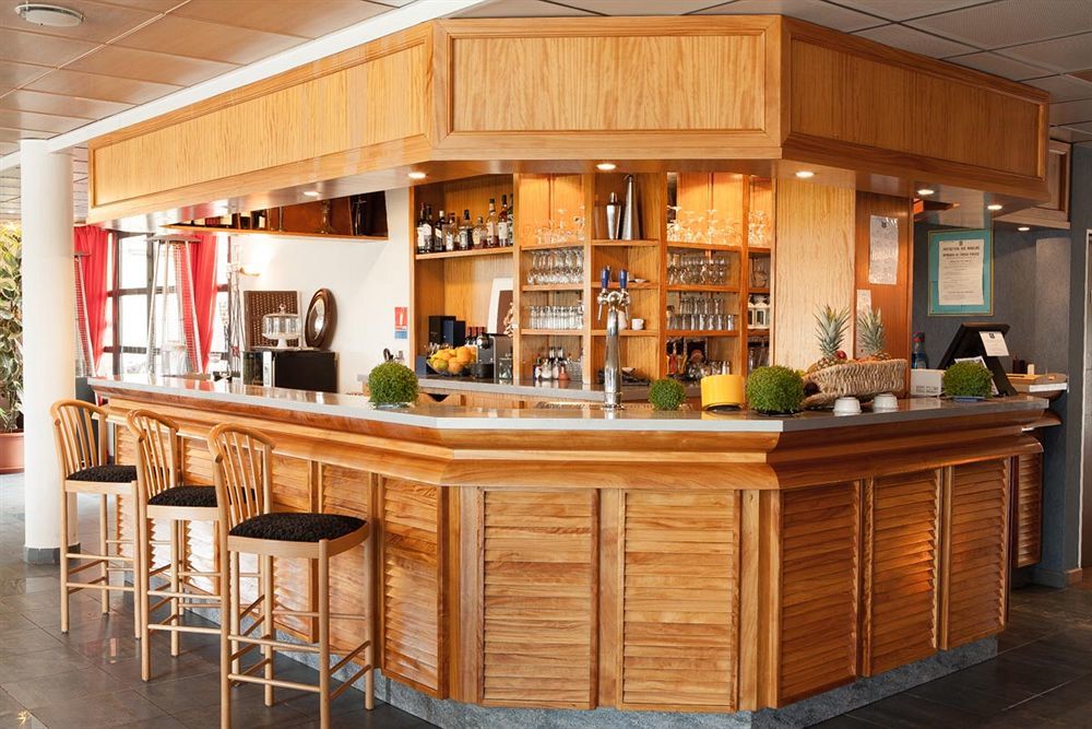 Hotel Le Pavillon Bleu 3*