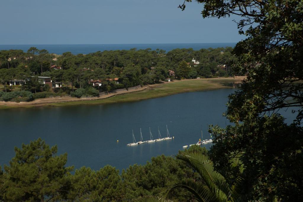 Le Pavillon Bleu 3*